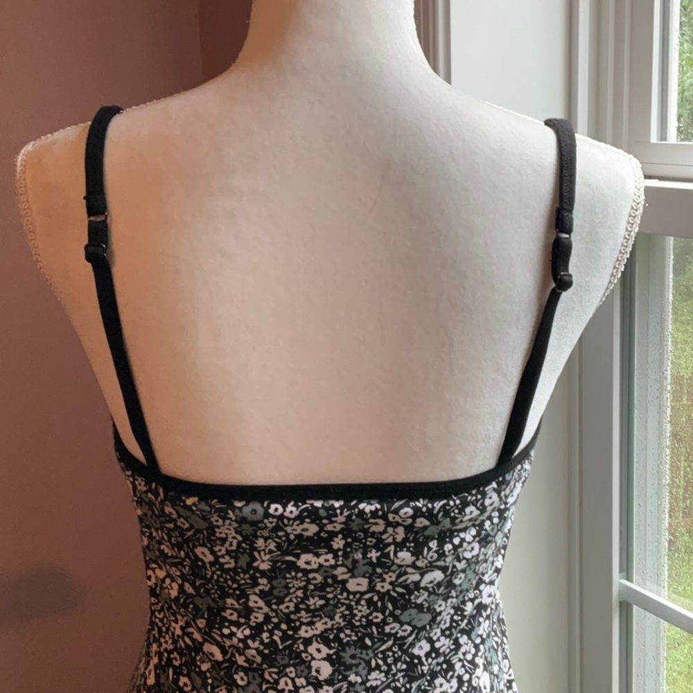 Pact floral camisole top M - Picture 4 of 4